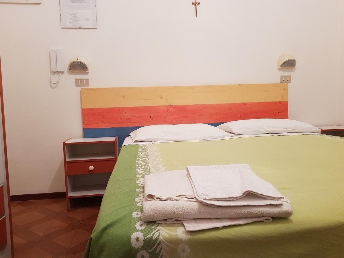 Albergo Leonarda Rimini Zewnętrze zdjęcie
