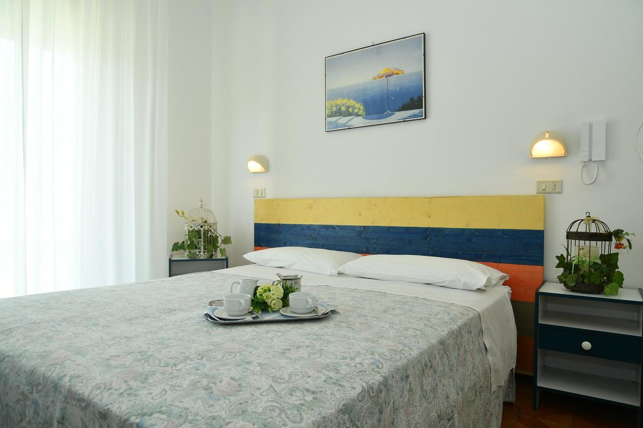 Albergo Leonarda Rimini Zewnętrze zdjęcie