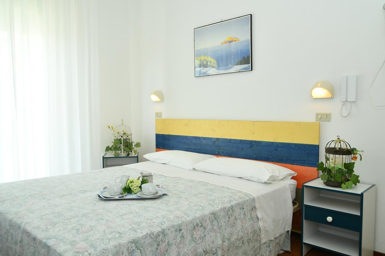 Albergo Leonarda Rimini Zewnętrze zdjęcie
